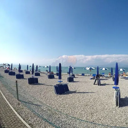 Al Lago Peschiera del Garda